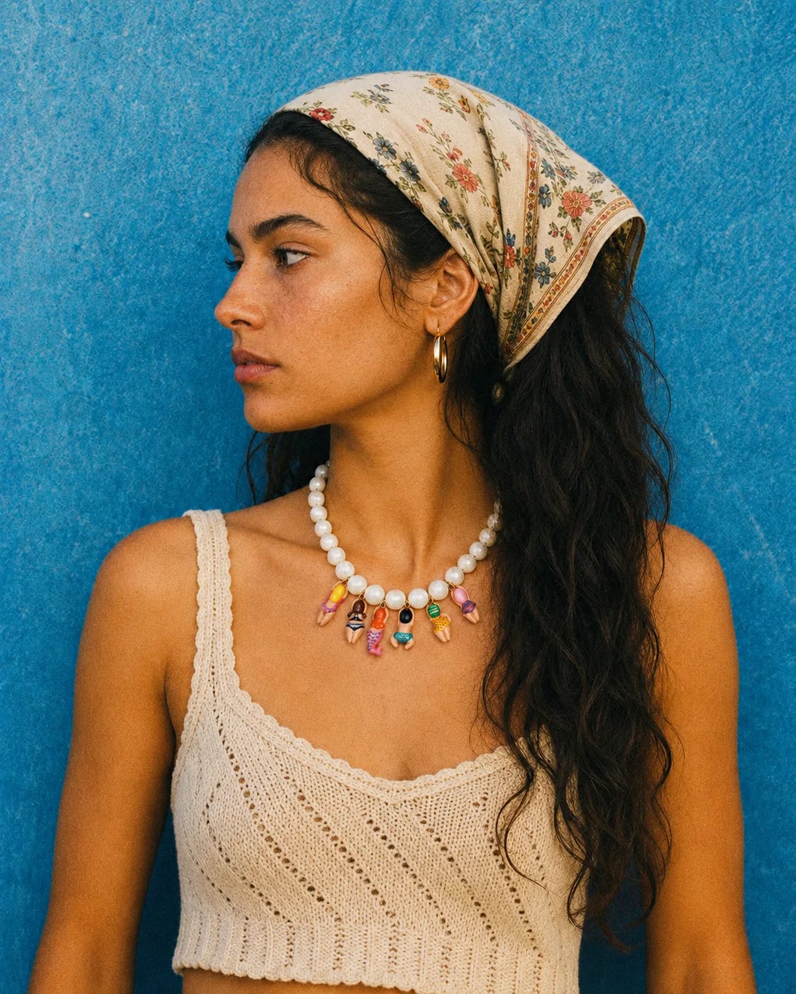 collier-baigneuses-perles-blanches-labaignade-porte