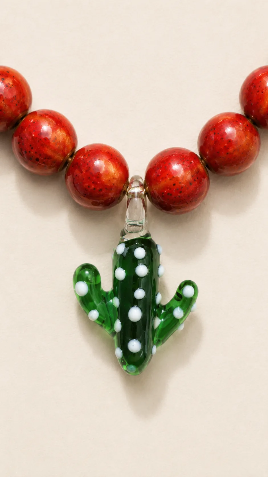 collier-perles-orange-detail